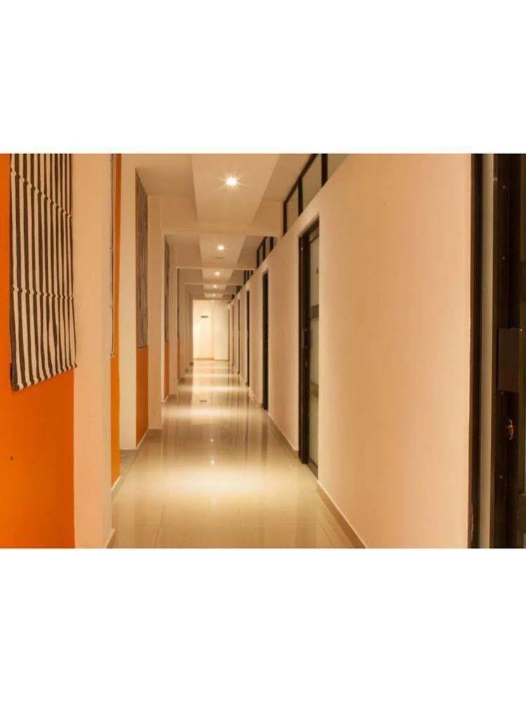 Auberge de jeunesse Clock *
