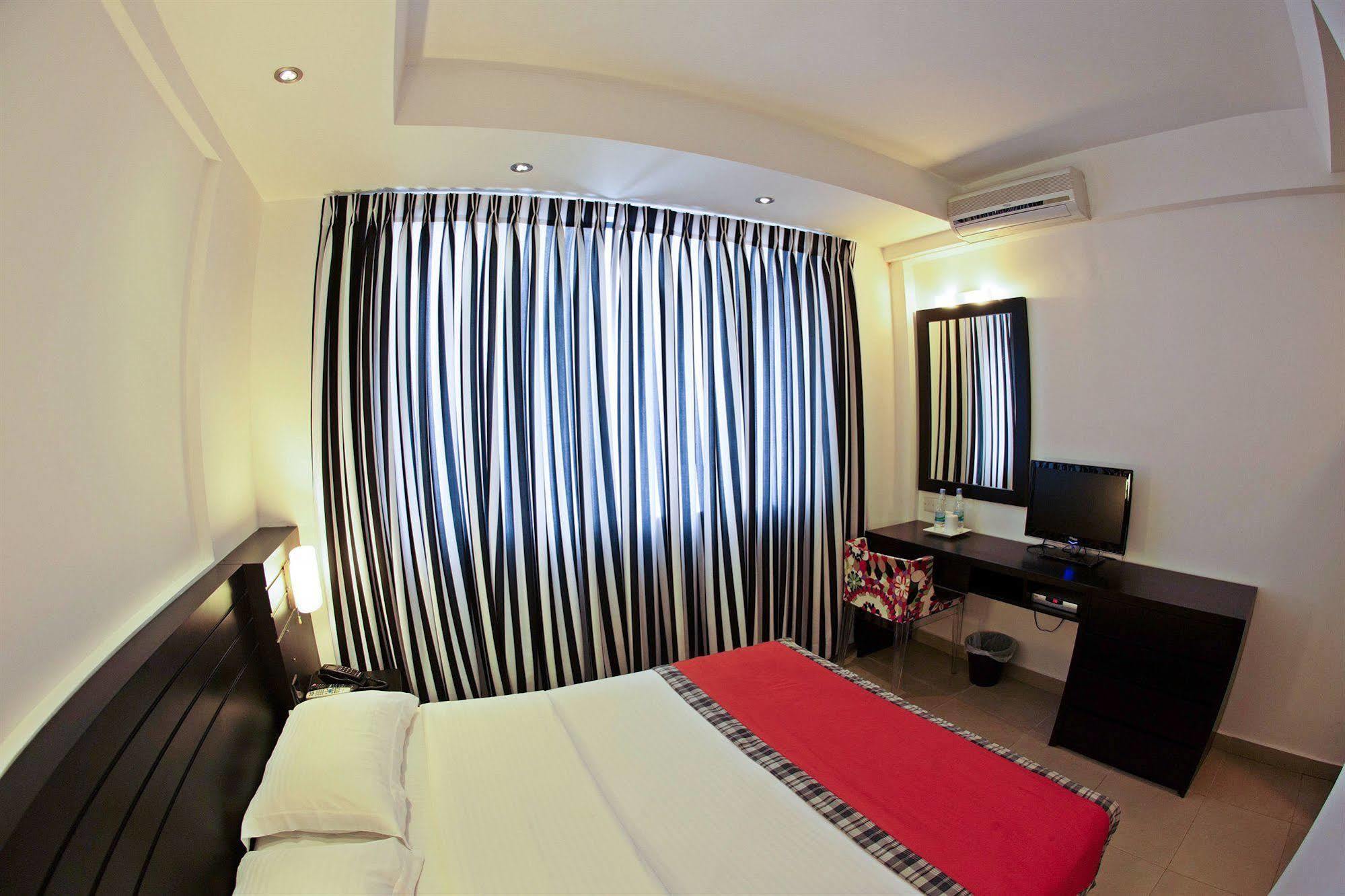 Hostel Clock Colombo